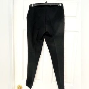 Max Studio black slim pull up pants, ankle zippers